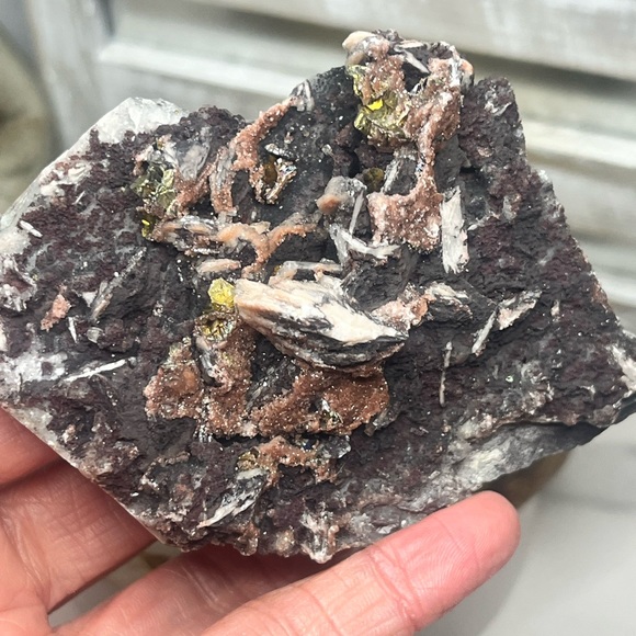 Chalcopyrite on Barite Specimen - Picture 5 of 6